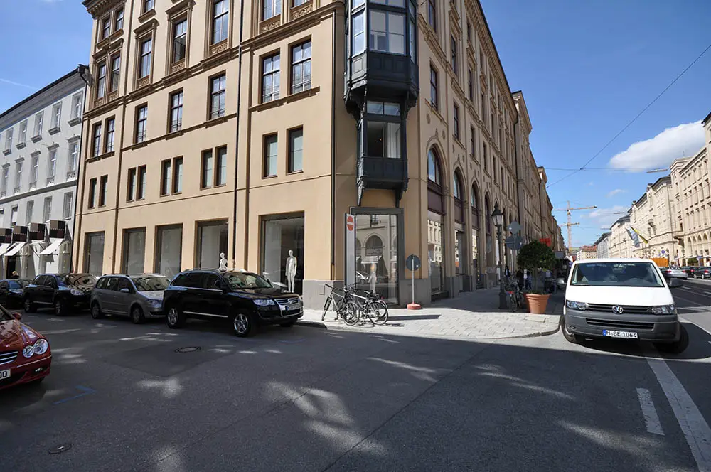Jil Sander, Maximilianstrasse 30, Munich