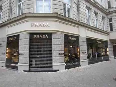 Prada, Kurfürstendamm 186, Berlin – after