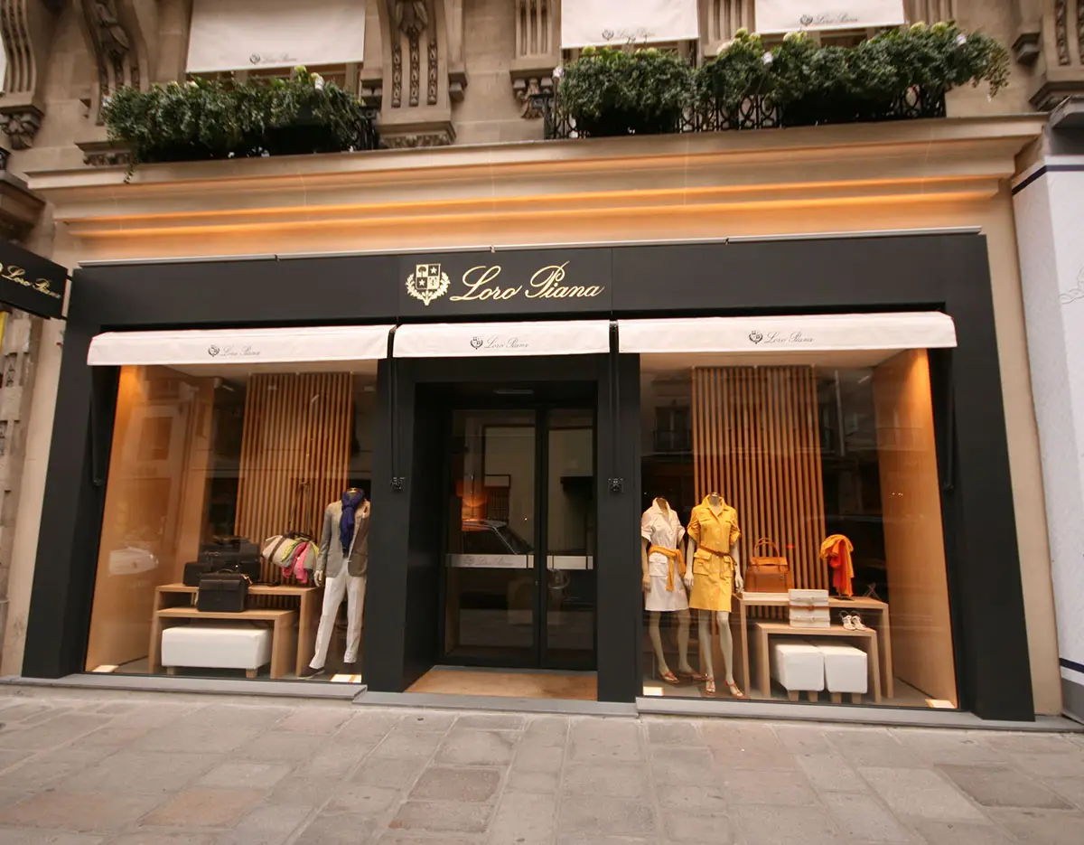 Loro Piana, Rue du Faubourg Saint-Honoré 12, Paris