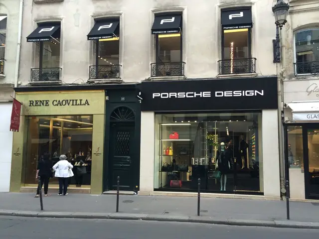 Porsche Design, Rue du Faubourg Saint-Honoré 23, Paris