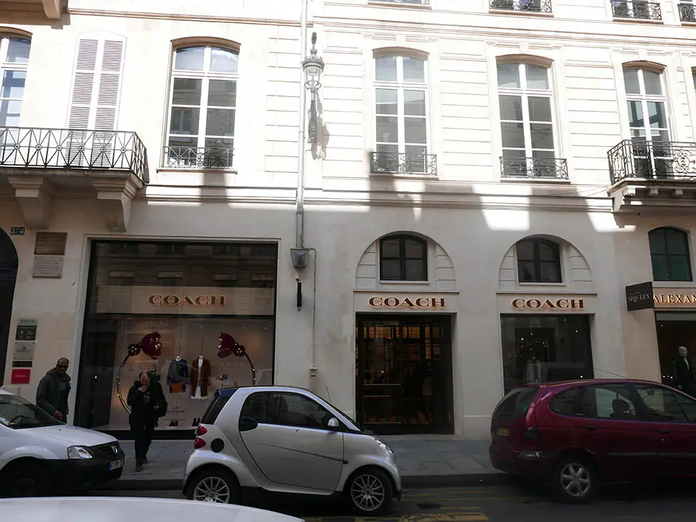 Coach, Rue Saint-Honoré 372, Paris