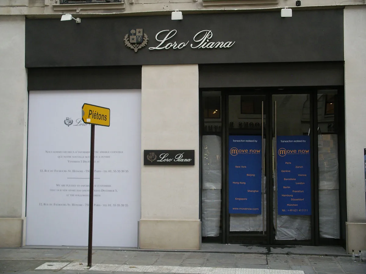 Guilty Brotherhood, Rue Saint-Honoré 253, Paris – during
